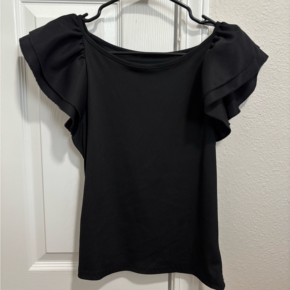 black fitted top with sleeve details